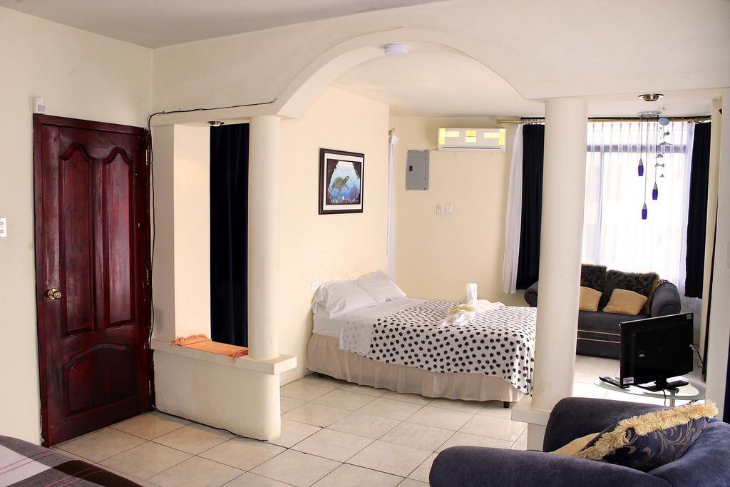 Hôtel Planet House à Puerto Ayora  Chambre photo